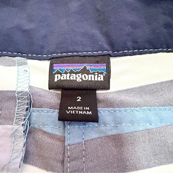 Patagonia• Wavefarer Boardshorts Blue Green Purple Nylon size 2 - Picture 9 of 12